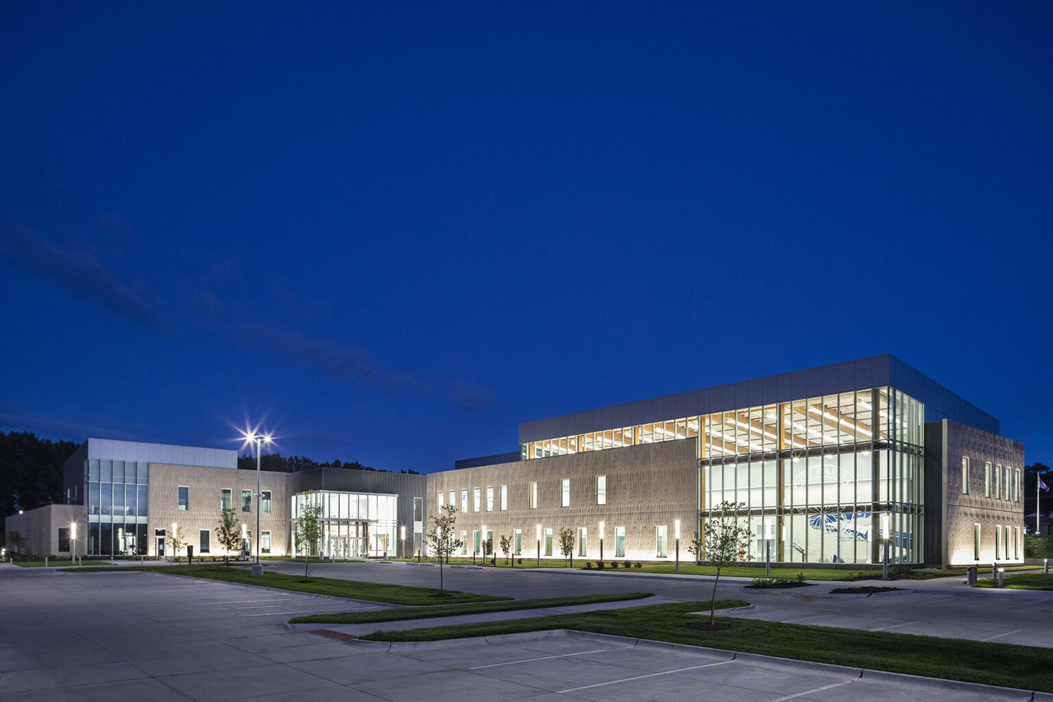 Papillion Landing Community Center - Alley Poyner Macchietto Architecture