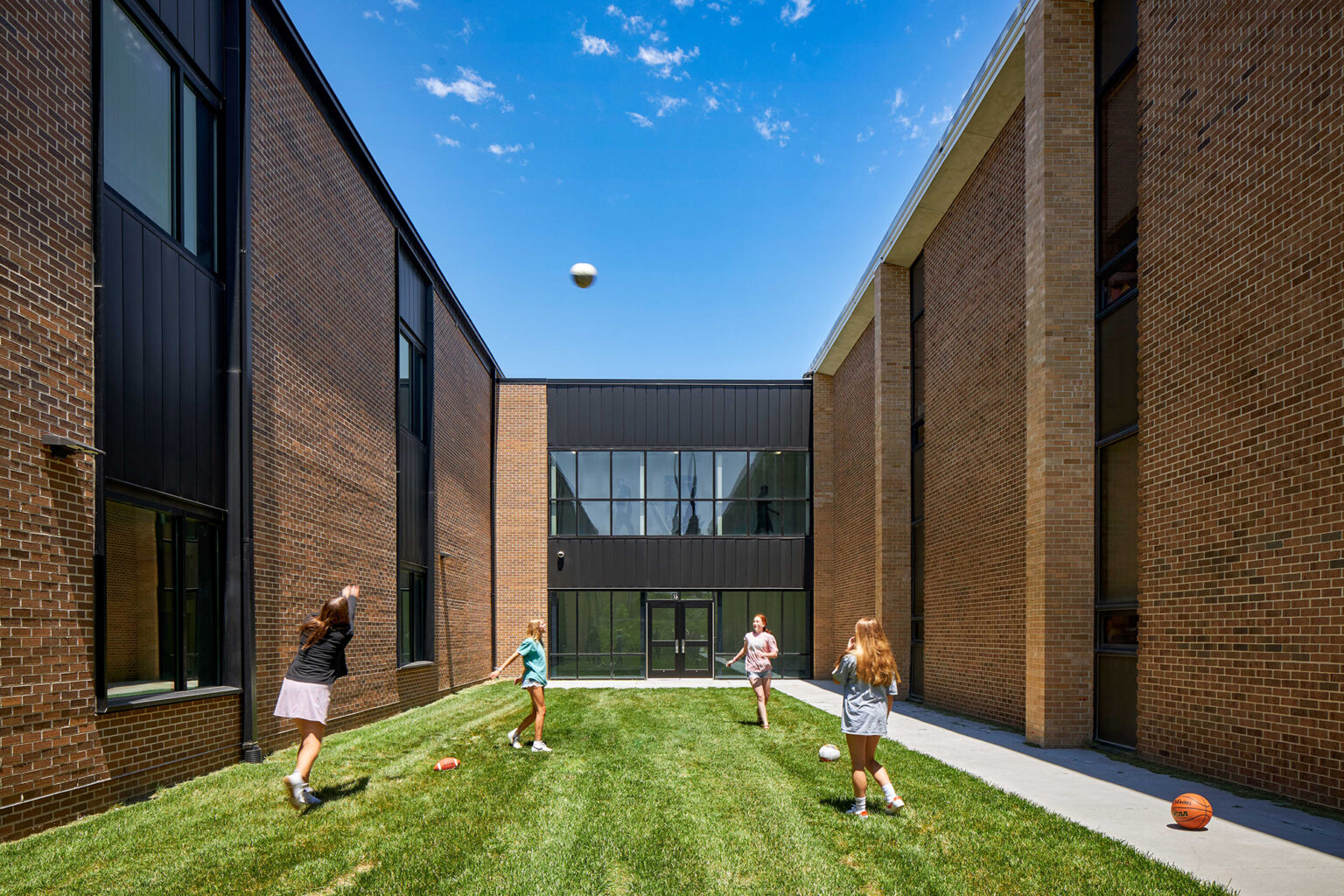 Lewis And Clark Middle School Alley Poyner Macchietto Architecture